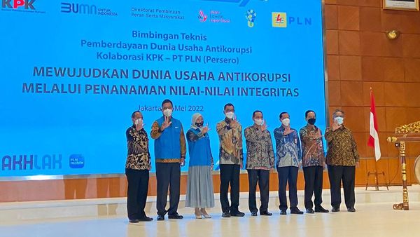 Foto-foto Rompi Biru Penangkal Korupsi ala KPK