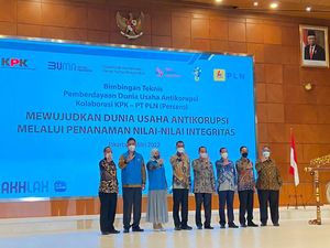 Foto-foto Rompi Biru Penangkal Korupsi ala KPK