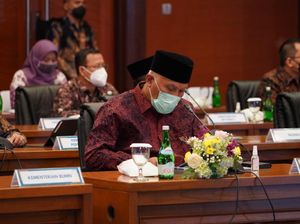 Geger Nasi Padang Babi, Gubernur Sumbar Usul Masakan Padang Disertifikasi Geger Nasi Padang Babi, Gubernur Sumbar Usul Masakan Padang Disertifikasi