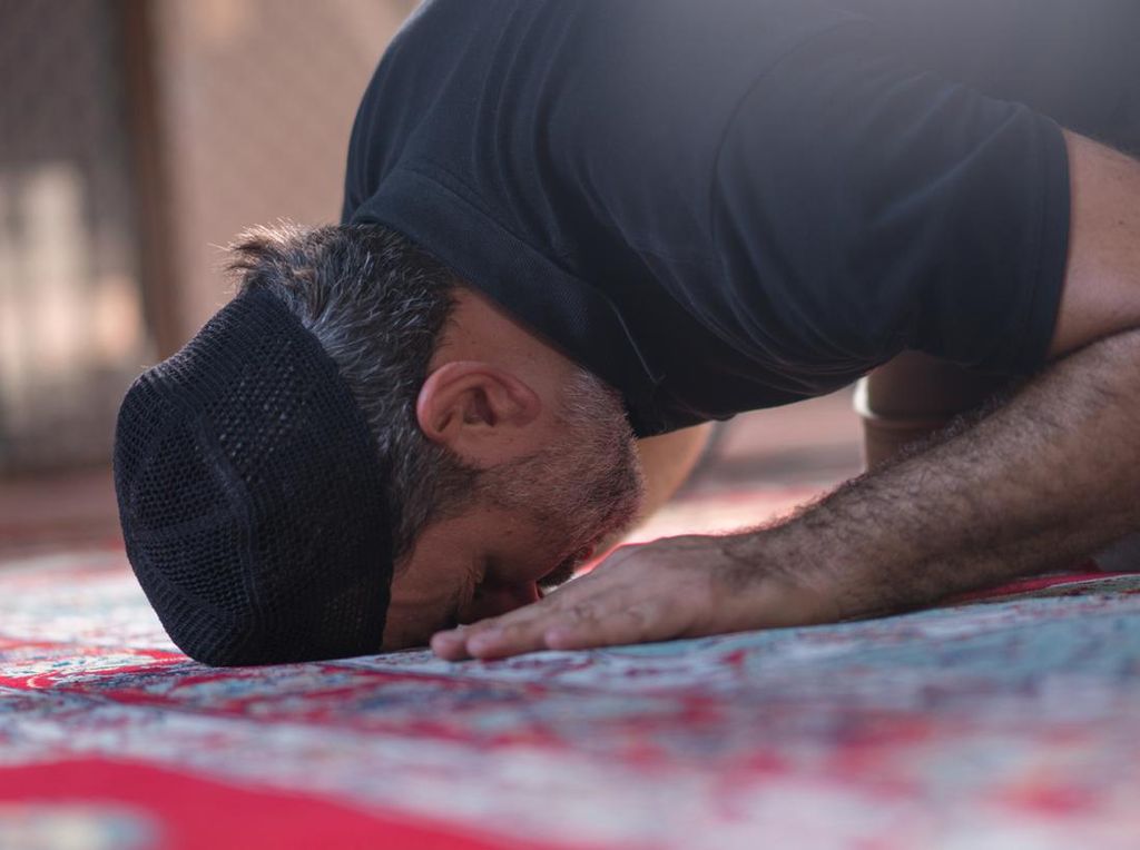 Sholat Sunnah yang Kadang Dikerjakan dan Kadang Ditinggalkan Nabi Muhammad Sholat Sunnah yang Kadang Dikerjakan dan Kadang Ditinggalkan Nabi Muhammad
