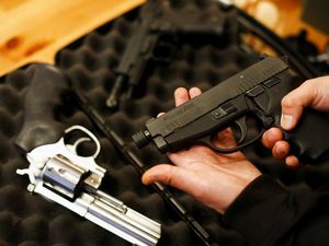 Kekerasan Makin Marak, Kanada Bakal Larang Warganya Punya Senpi Kekerasan Makin Marak, Kanada Bakal Larang Warganya Punya Senpi