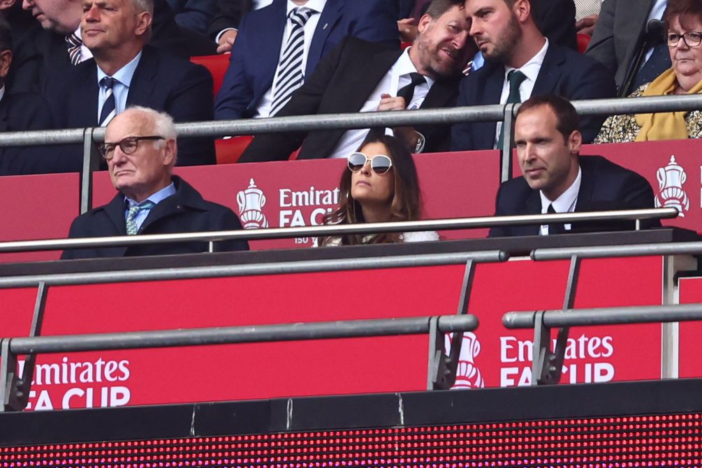 LONDON, ENGLAND - APRIL 17:  Chelsea chairman Bruce Buck alongside Chelsea Chief-Executive Marina Granovskaia and Technical advisor Petr Cech during The FA Cup Semi-Final match between Chelsea and Crystal Palace at Wembley Stadium on April 17, 2022 in London, England. (Photo by Marc Atkins/Getty Images)