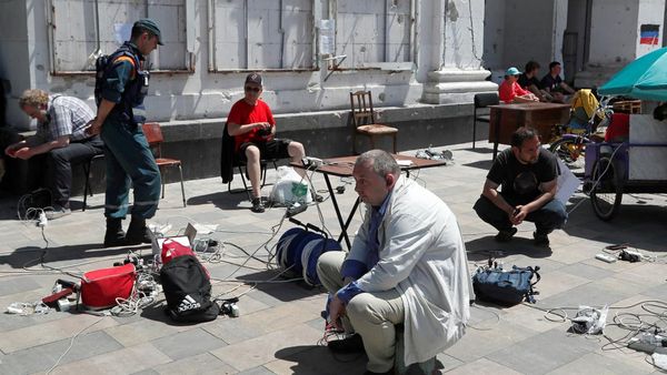 Wajah-wajah Lesu di Kota Mariupol yang Dikuasai Rusia