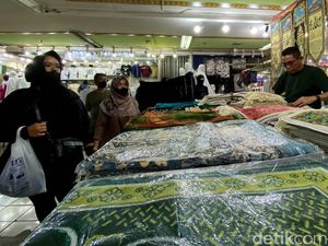 Pusat Oleh-oleh Haji dan Umroh di Bandung Ramai Lagi, Lihat Suasananya