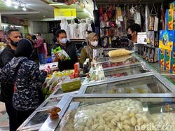 Berburu Oleh-oleh Khas Haji di Bandung