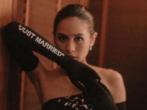 Pakai Gaun Seksi, Maudy Ayunda: Just Married