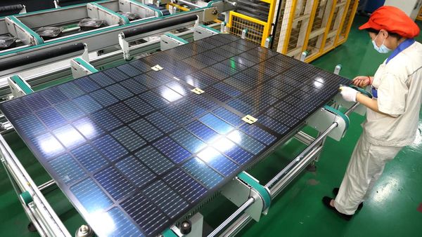 Lebih Dekat dengan Panel Surya, Begini Cara Bikinnya