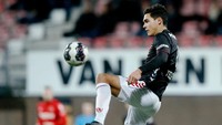 Shayne Pattynama mencatatkan hasil yang baik saat membela Telstar. Pemain keturunan Indonesia-Belanda itu berhasil tampil 45 pertandingan dan berhasil mencetak 5 gol untuk timnya. 