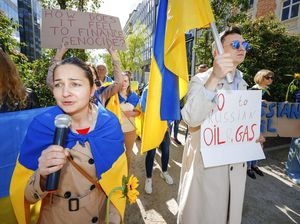 Demontrasi Tolak Migas Rusia Warnai Pertemuan Uni Eropa