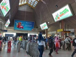 Rute Baru KRL, Begini Suasana Stasiun Tanah Abang Pagi Ini