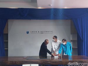 Dapat Kado Fasilitas Canggih Pengobatan Mata, Wisata Medis Surabaya Makin Kuat Dapat Kado Fasilitas Canggih Pengobatan Mata, Wisata Medis Surabaya Makin Kuat