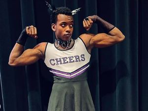 Putra Madonna Ngaku Kekurangan Uang, Mengais Makanan karena Lapar Putra Madonna Ngaku Kekurangan Uang, Mengais Makanan karena Lapar