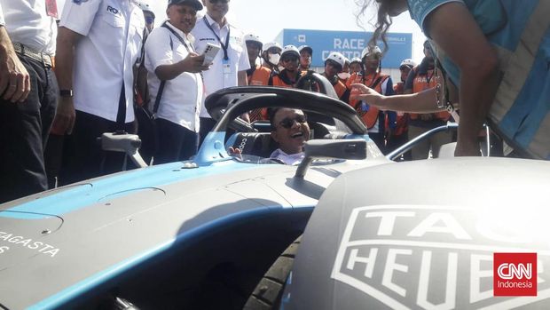 Gubernur DKI Jakarta Anies Baswedan meninjau kesiapan Sirkuit Jakarta International E-Pric (JIEC) jelang pagelaran balapan Formula E Jakarta 2022, Sabtu (4/6) mendatang.