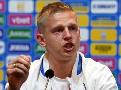 Sambil Menangis, Zinchenko Ungkap Tekad ke Piala Dunia Bersama Ukraina