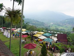Rekomendasi 4 Tempat Nongkrong dengan Panorama Gunung di Mojokerto
