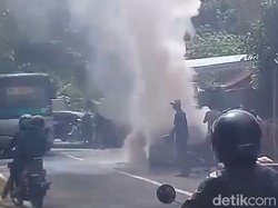 Mobil Terbakar di Sumedang, 4 Penumpang Selamat
