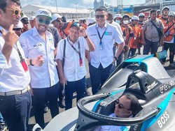 Jajal Mobil Formula E, Anies: Nyetir Formula E Lebih Rumit dari F1