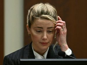 Opini Publik Pengaruhi Putusan Juri Sidang Johnny Depp Vs Amber Heard? Opini Publik Pengaruhi Putusan Juri Sidang Johnny Depp Vs Amber Heard?