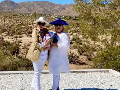 7 Foto Kedekatan Anak Nikita Willy dan Neneknya yang Bukan Orang Sembarangan