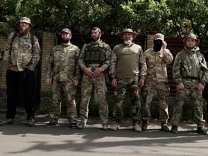 Batalion Muslim Ukraina Diterjunkan Jaga Wilayah Kiev Batalion Muslim Ukraina Diterjunkan Jaga Wilayah Kiev