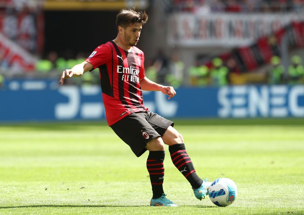 MILAN, ITALY - MAY 01: Brahim Diaz of AC Milan reacts after a missed chance during the Serie A match between AC Milan and ACF Fiorentina at Stadio Giuseppe Meazza on May 01, 2022 in Milan, Italy. (Photo by Marco Luzzani/Getty Images)