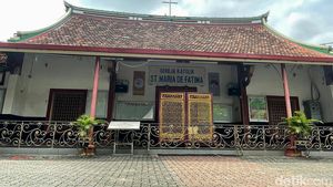 Gereja Unik Bernuansa Tionghoa di Glodok, Cagar Budaya Santa Maria de Fatima