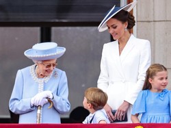 Pangeran Louis Masih Belum Paham Ratu Elizabeth II Meninggal Dunia