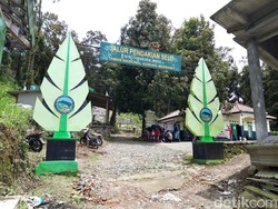 Cuaca Ekstrem di Merbabu, BTNGMb Sarankan Pendaki Ajak Pemandu