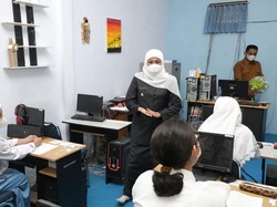 PPDB SMA Jatim Dibuka, Begini Pesan Gubernur Khofifah