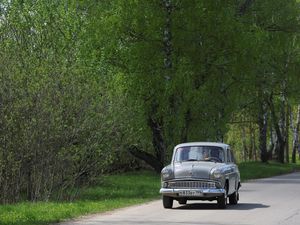 Moskvich, Mobil Legendaris Era Soviet yang Bakal Bangkit dari Kubur Moskvich, Mobil Legendaris Era Soviet yang Bakal Bangkit dari Kubur