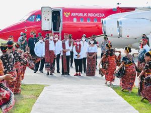 Tinggalkan Ende, Jokowi Tiba di Sumba Timur