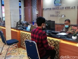 Pemohon Paspor di Solo Melonjak 300%, Buntut Pelonggaran Aturan Perjalanan
