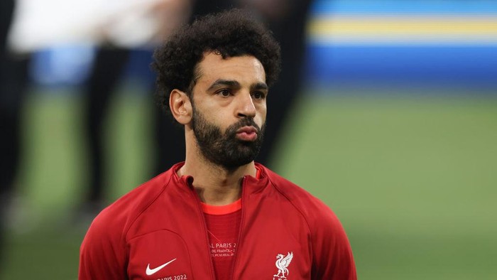 PARIS, FRANCE - MAY 28: Mohamed Salah of Liverpool FC reacts during the line up prior to the UEFA Champions League final match between Liverpool FC and Real Madrid at Stade de France on May 28, 2022 in Paris, France. (Photo by Jonathan Moscrop/Getty Images)