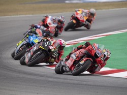 MotoGP Catalunya Baru Dimulai, Empat Rider Langsung Crash!