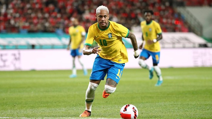 SEOUL, SOUTH KOREA - JUNE 02: Neymar Jr. of Brazil in action during the international friendly match between South Korea and Brazil at Seoul World Cup Stadium on June 2, 2022 in Seoul, South Korea. (Photo by Chung Sung-Jun/Getty Images)