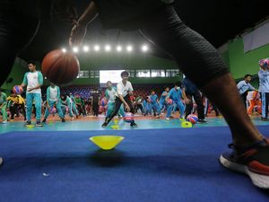 Pelatihan Basket untuk Guru Olahraga