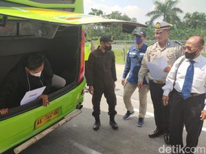 Tersangka Kecelakaan Bus Ardiansyah di Tol Mojokerto Didakwa 4 Pasal Tersangka Kecelakaan Bus Ardiansyah di Tol Mojokerto Didakwa 4 Pasal