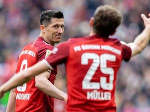 Mueller: Bertahanlah di Bayern, Lewandowski