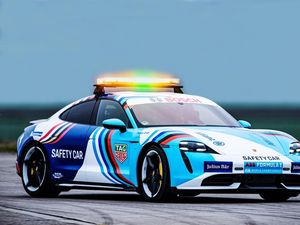 Mengenal Safety Car Formula E Jakarta Mengenal Safety Car Formula E Jakarta