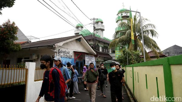 Serunya Berjalan Kaki Sambil Susuri Wisata Sejarah di Kebayoran Jaksel