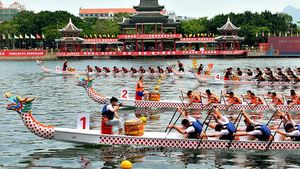 Adu Cepat Perahu Naga Lintasi Selat Taiwan
