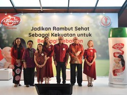 Lifebuoy Shampoo Ajak Berbagi Kebaikan Lewat Donasi Rambut Sehat