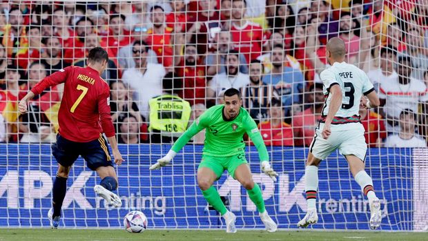 SEVILLA, SPAIN - JUNE 2: goal Alvaro Morata of Spain  during the  UEFA Nations league match between Spain  v Portugal  at the Estadio Benito Villamarin on June 2, 2022 in Sevilla Spain (Photo by David S. Bustamante/Soccrates/Getty Images)