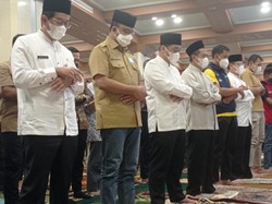 Anies Baswedan Salat Gaib untuk Eril Anak Ridwan Kamil