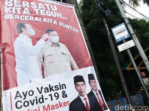 Baliho Jokowi-Prabowo Muncul di Halte Kartini Jaksel, Pertanda Apa?