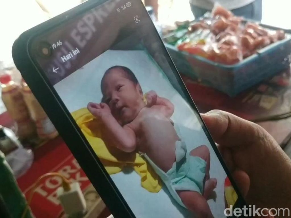 Saat Ayah Kandung Buang dan Ngaku Temukan Bayinya-Berujung Damai Saat Ayah Kandung Buang dan Ngaku Temukan Bayinya-Berujung Damai