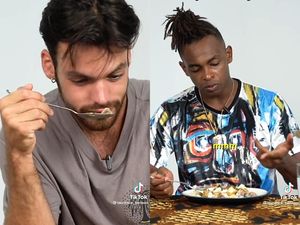 Bule Vegetarian Cicip Rujak Cingur Pertama Kali, Ini Reaksinya Bule Vegetarian Cicip Rujak Cingur Pertama Kali, Ini Reaksinya