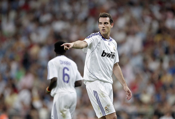 MADRID, SPAIN - SEPTEMBER 15:  Christoph Metzelder of Real Madrid during the Spanish League match between Real Madrid and Almeria at the Santiago Bernabeu Stadium on September 15, 2007 in Madrid, Spain.  (Photo by Jasper Juinen/Getty Images)