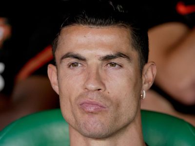 Foto Ronaldo Jadi Pemain Cadangan di Laga Spanyol Vs Portugal