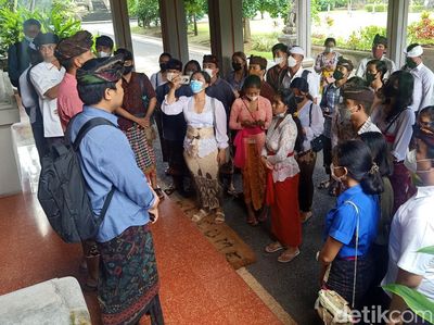Gagal Audiensi dengan DPRD, FKPP-Alumni SMA Bali Mandara Kecewa
